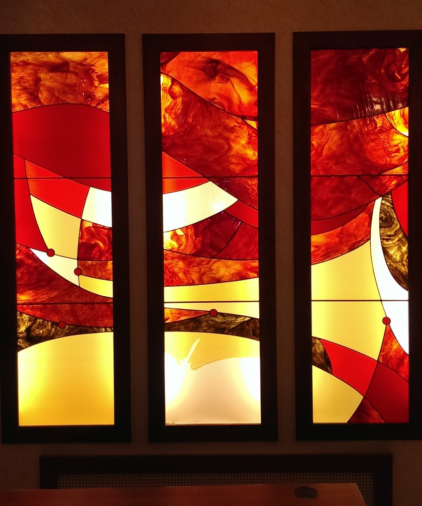 1. Разбитый витраж