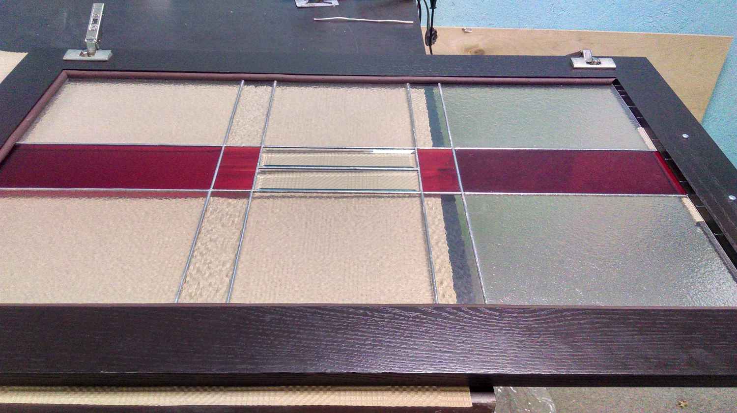 5. Стекло установлено в исходное место