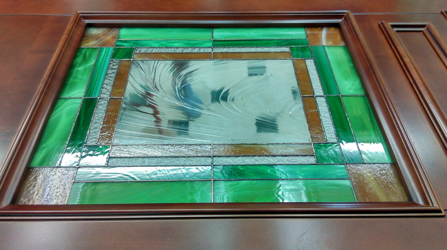 5. Стекло установлено в исходное место