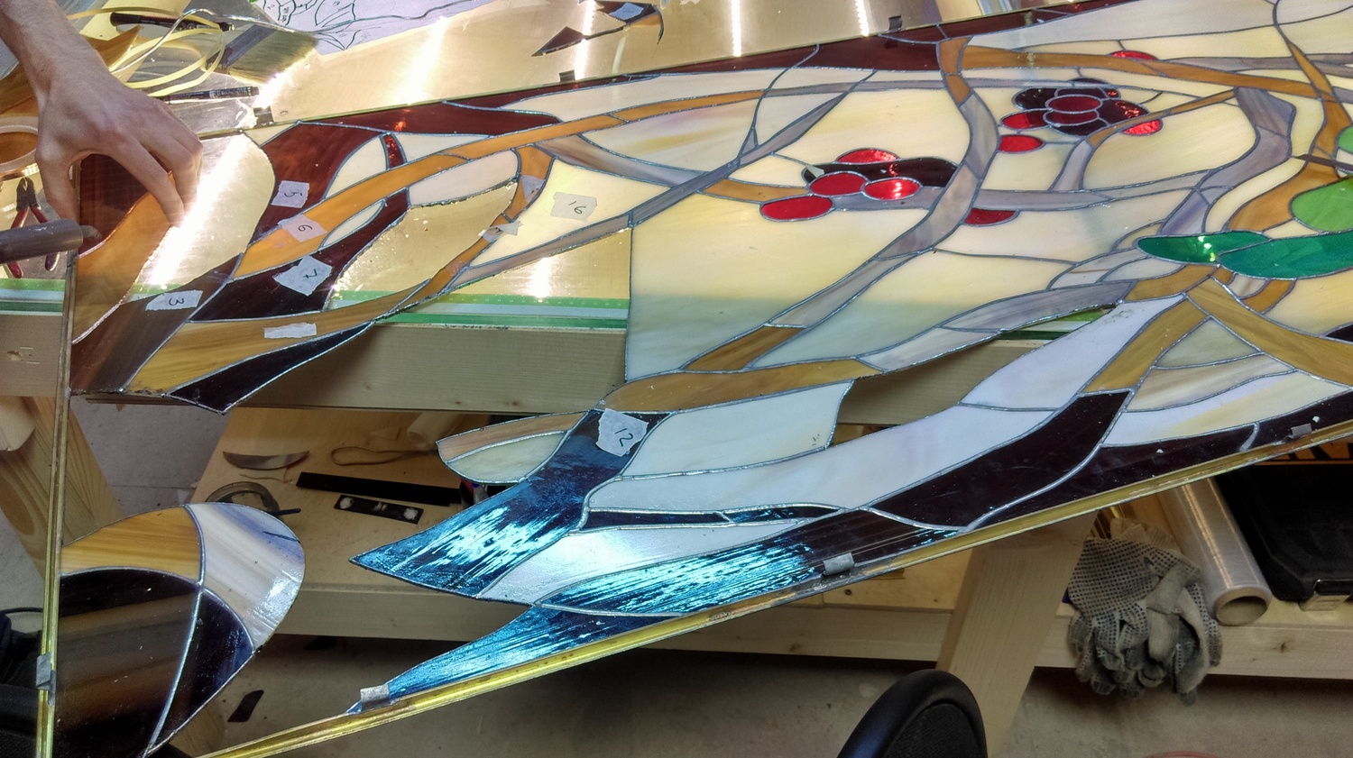 1. Процесс реставрации витража тиффани