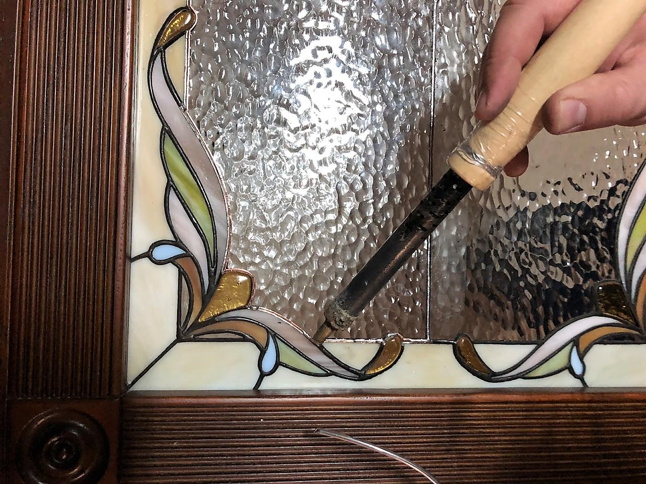 5. Стекло установлено в исходное место